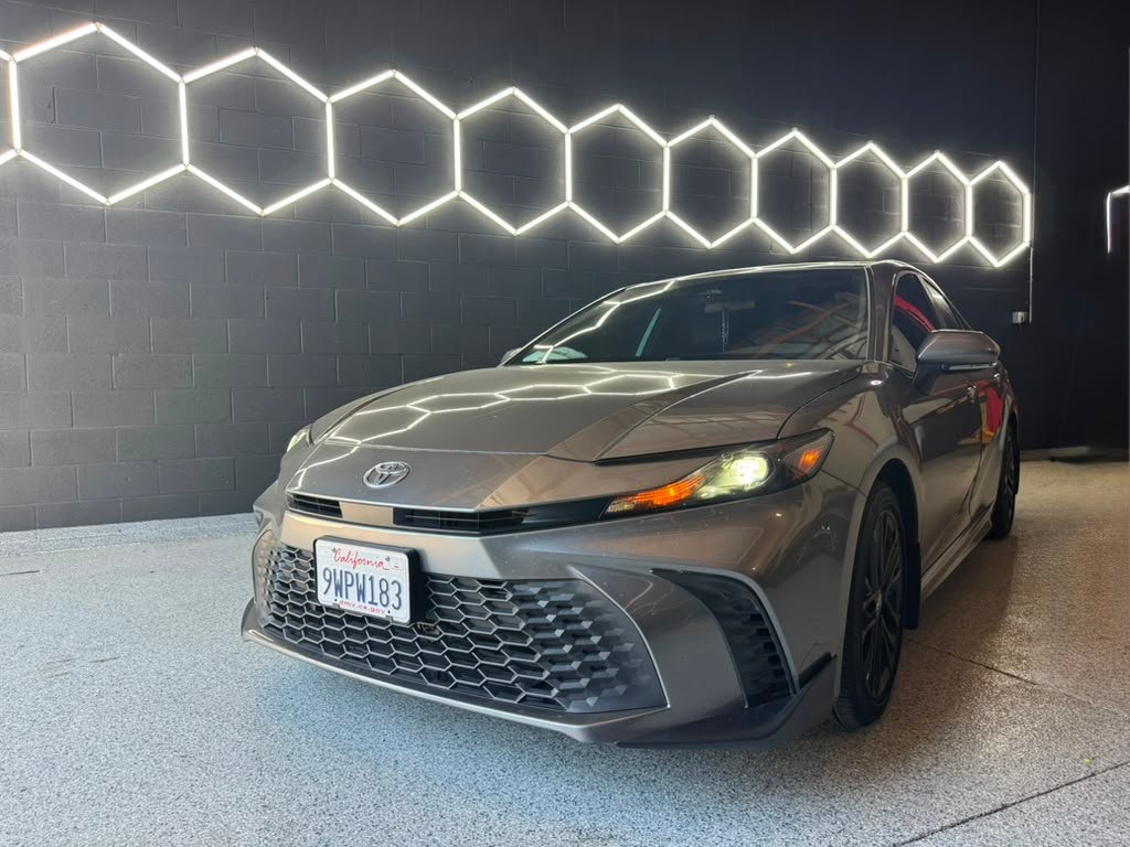 TOYOTA CAMRY
