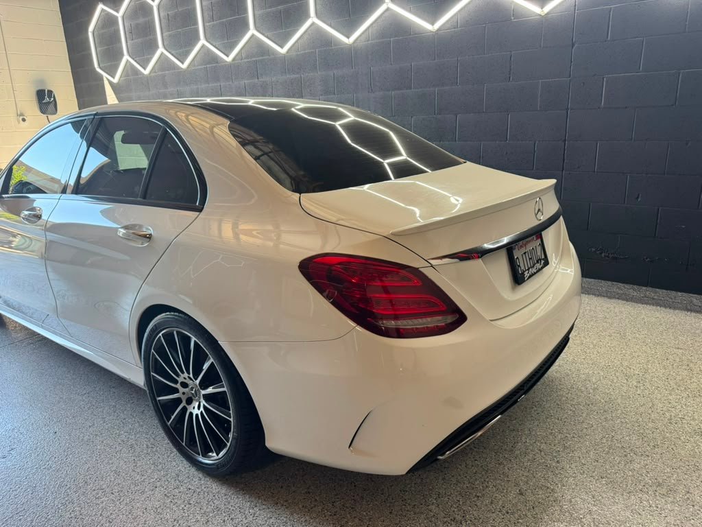 Mercedes-Benz C300