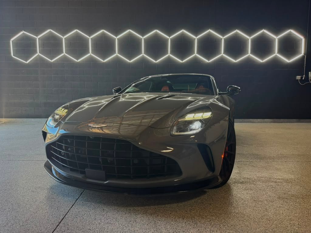 Aston Martin Vantage